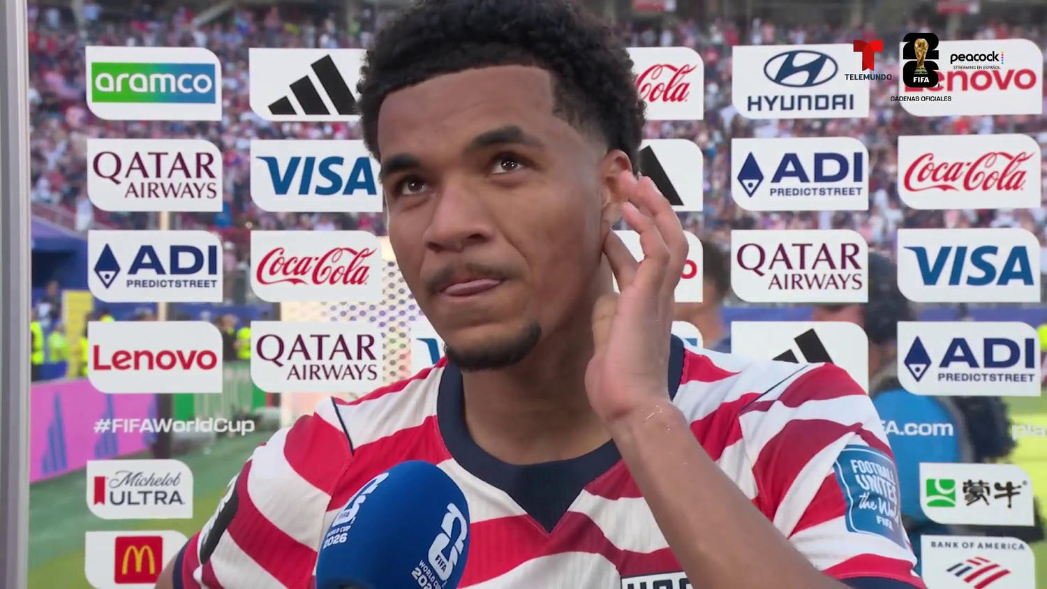 Malik Tillman reacciona a su golazo ante Bosnia en la Copa del Mundo