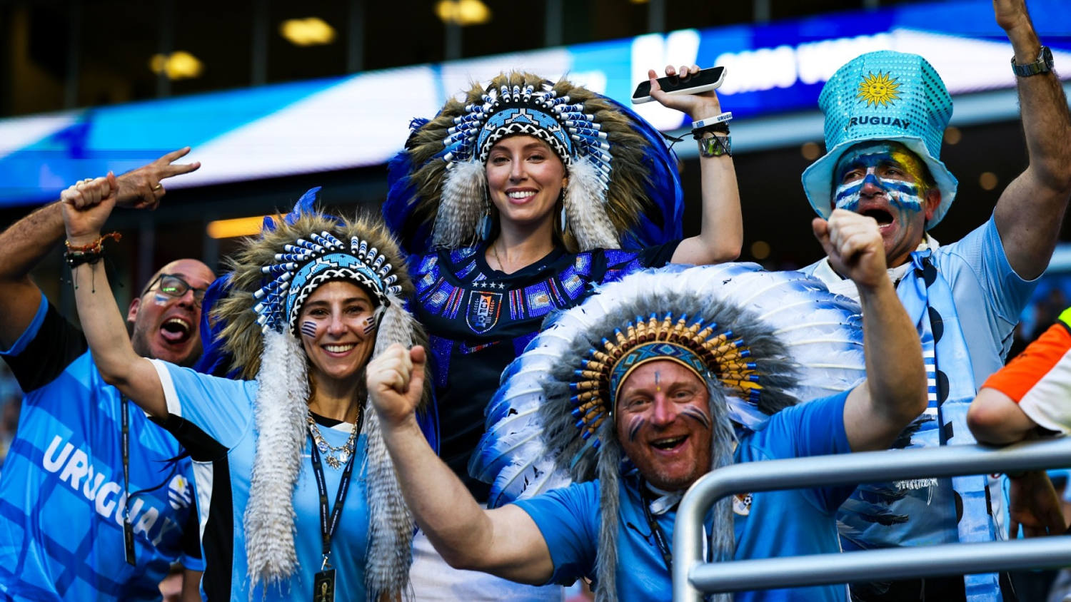 Los seguidores de España, Arabia Saudí, Bélgica y Uruguay pusieron el color y ambiente