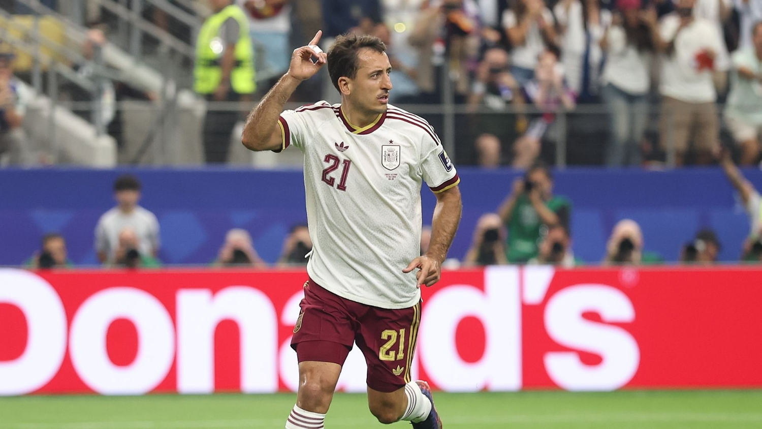 Mikel Oyarzabal anota de penal para España: Mbappé y Francia lo pierden 0-1