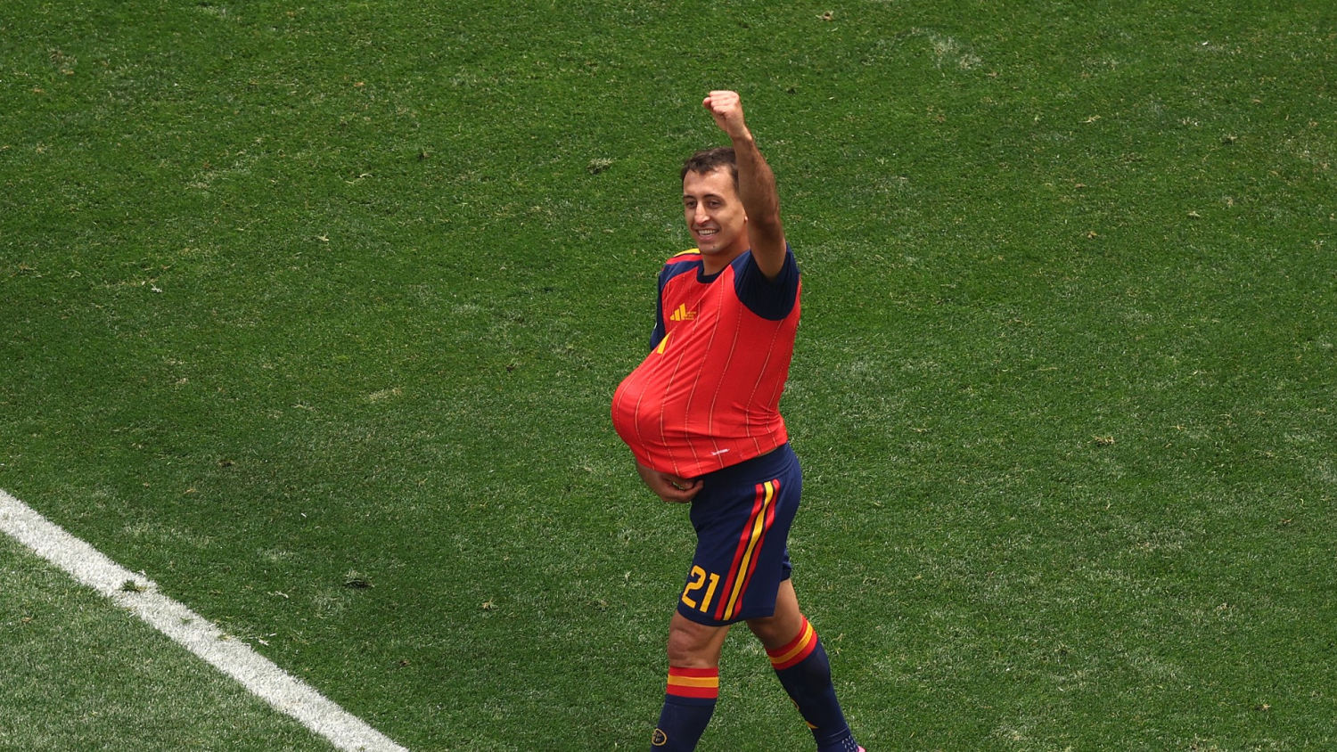 ¡Todo lo que toca Oyarzabal termina en gol! Doblete ante Austria