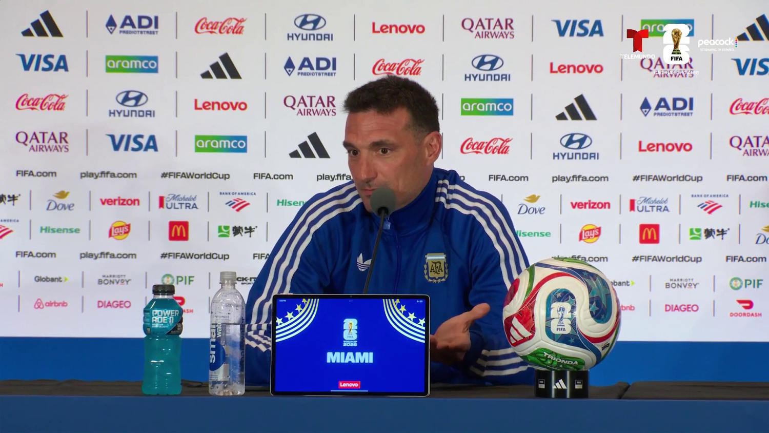 Scaloni habla sobre el supuesto favorecimiento a Argentina en el Mundial