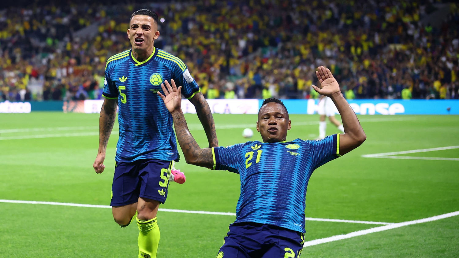 ¡Campaz sentencia en el agregado! Colombia cierra el triunfo ante Uzbekistán