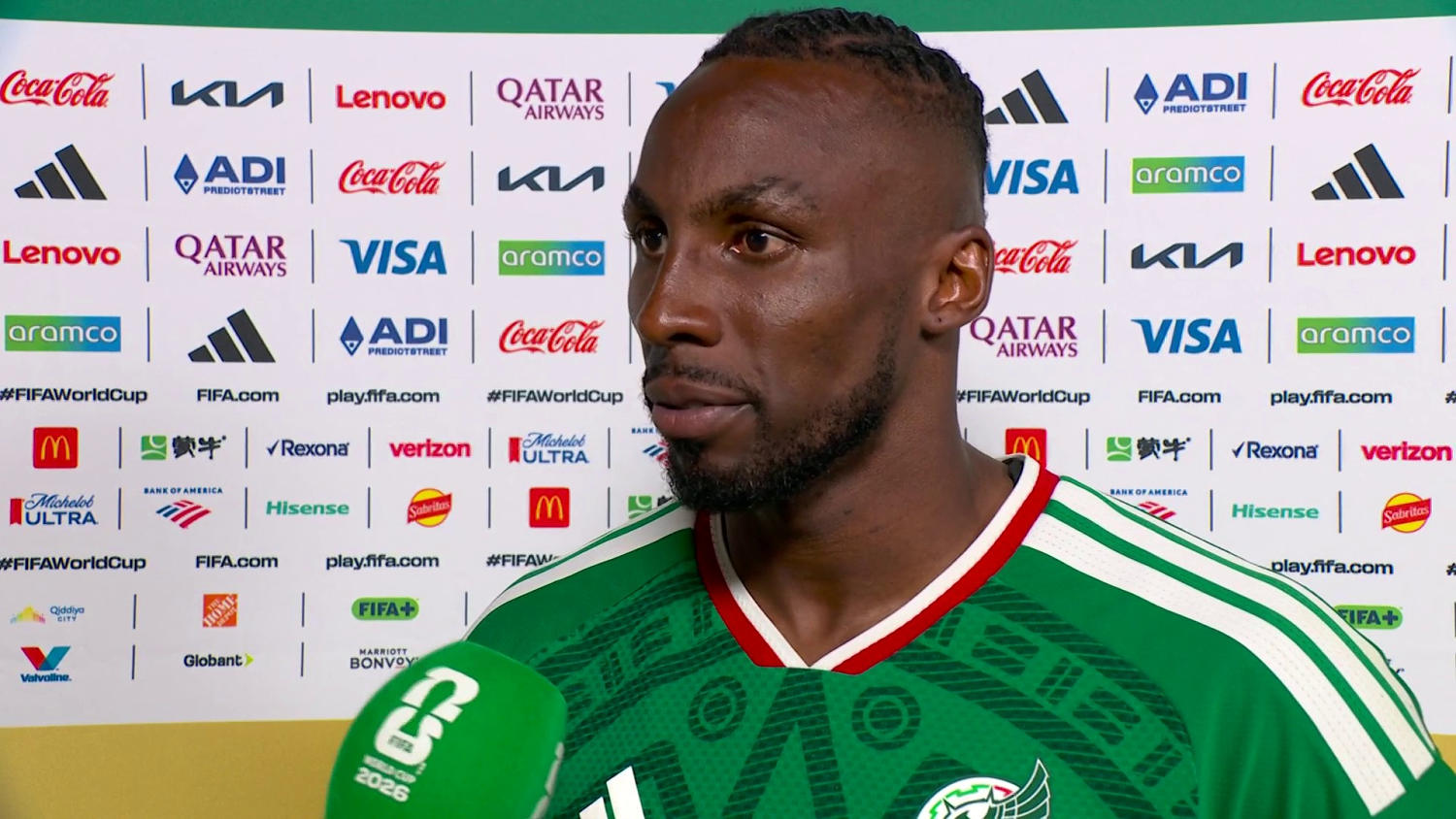Julián Quiñones reacciona a su primer gol mundialista y al triunfo de México