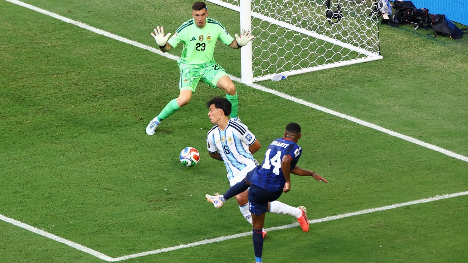 ¡Gol histórico de Cabo Verde! Deroy Duarte define cruzado y logra el empate ante Argentina