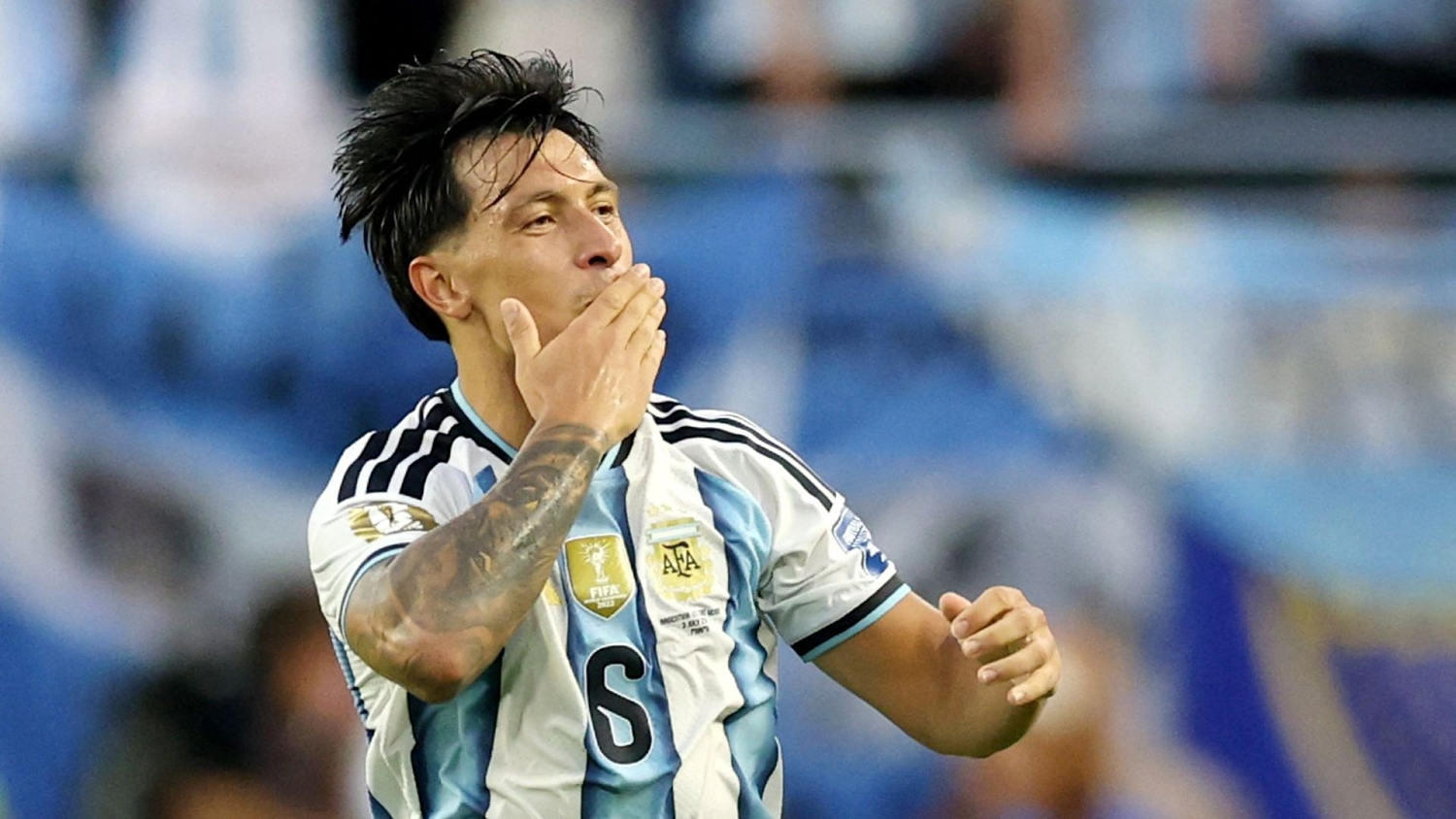 Lisandro Martínez anota en tiempo extra y Argentina recupera la ventaja ante Cabo Verde