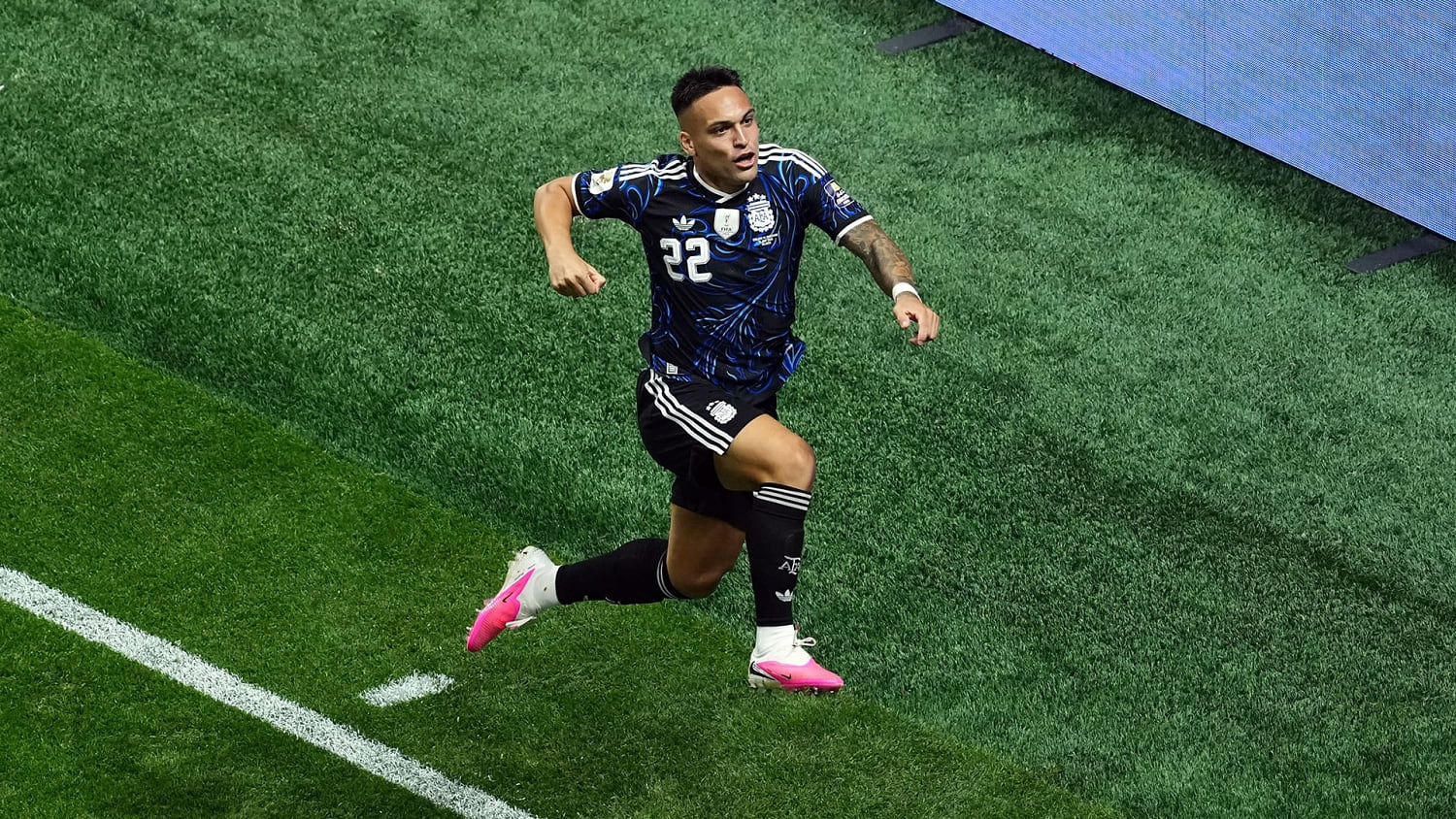 La remontada de Argentina sobre Inglaterra se roba lo mejor del día