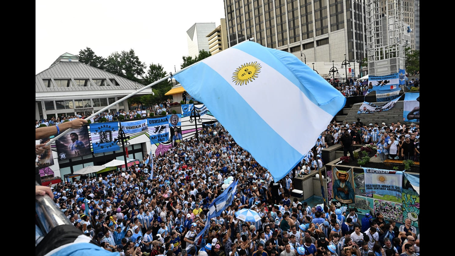 Locura argentina en las gradas tras una remontada histórica ante Inglaterra por el pase a la final
