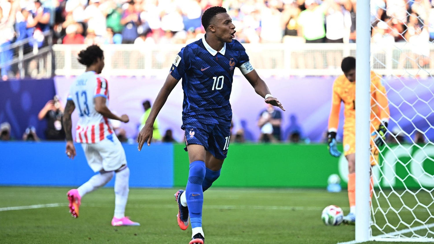 Kylian Mbappé anota desde los once pasos y pone el primero de Francia sobre Paraguay