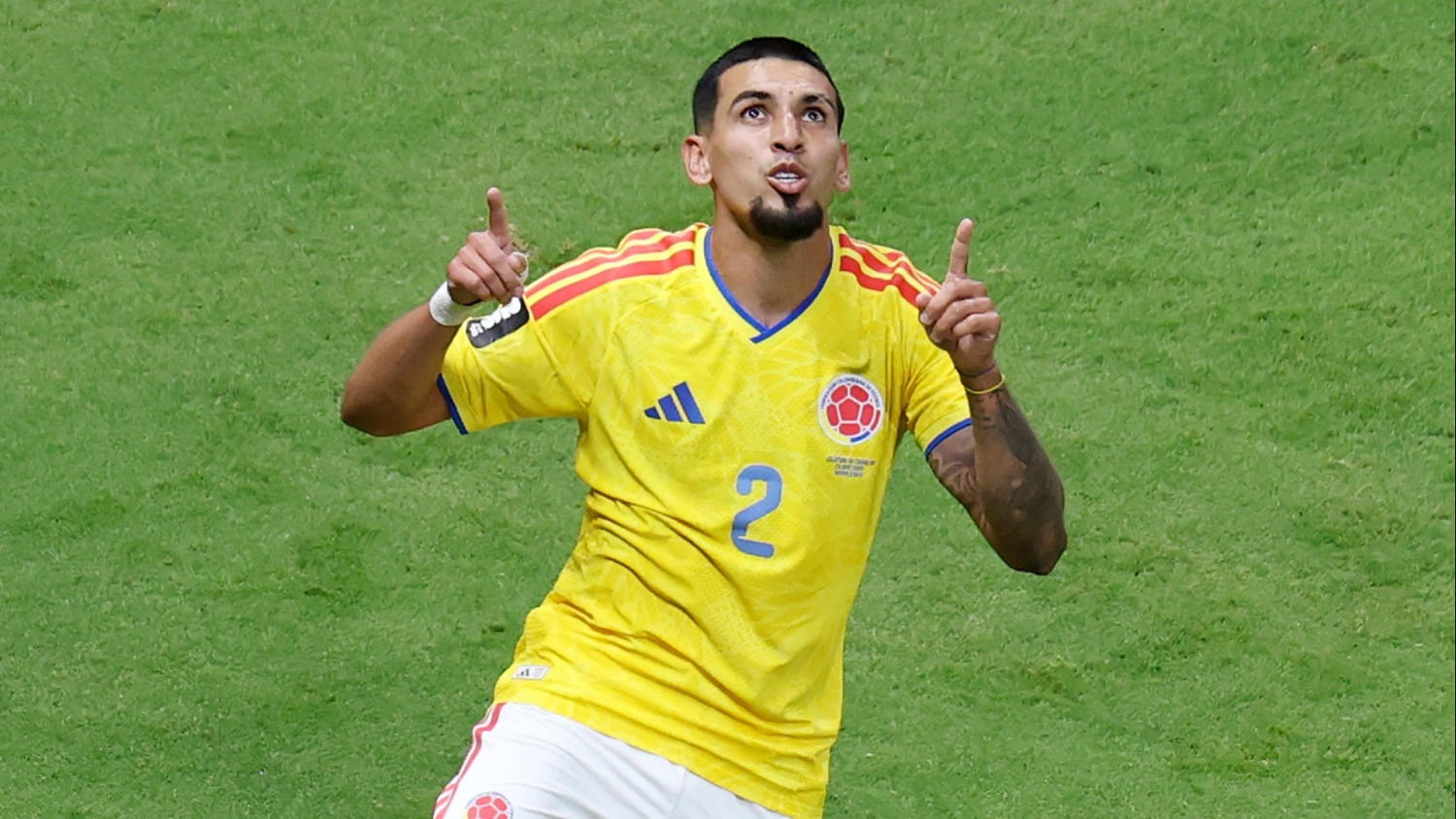 Gol de Daniel Muñoz y Colombia inaugura el marcador sobre RD del Congo