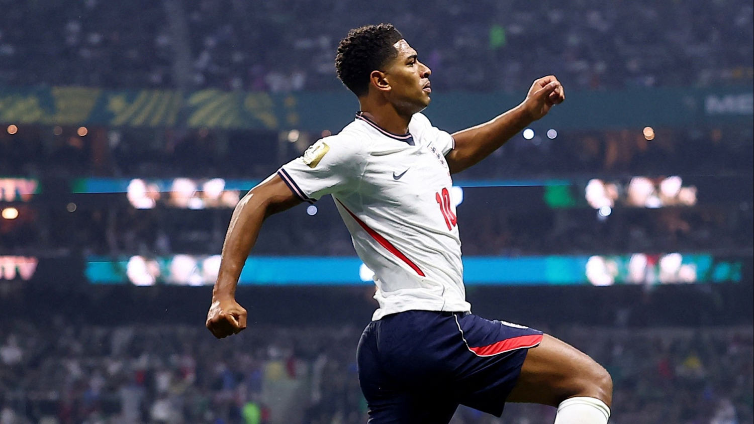 Gol de Jude Bellingham e Inglaterra pega primero sobre México