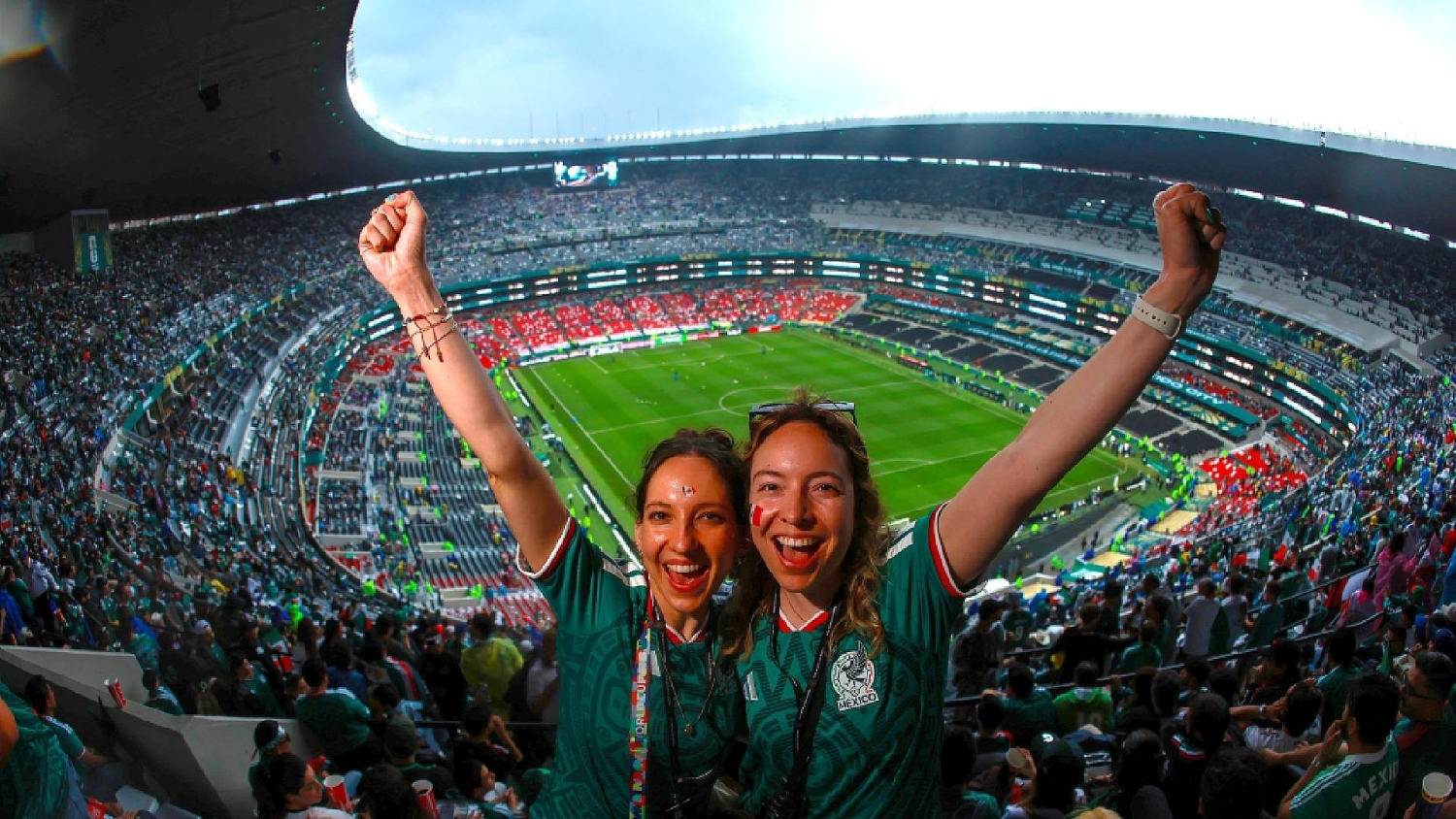 ¡Aquí no es así! México se acerca en el marcador y acelera los corazones de la fanaticada