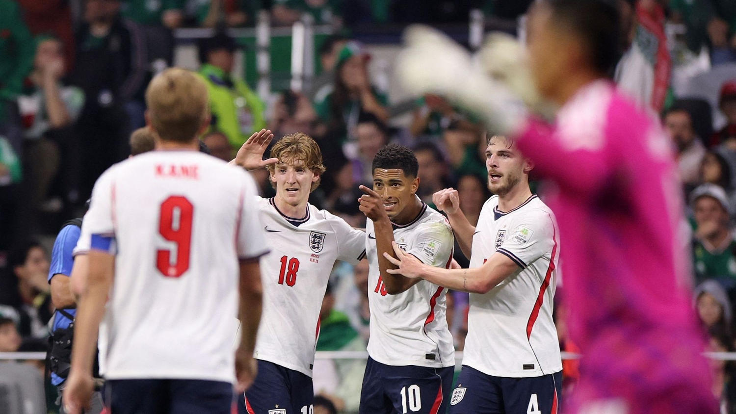 Jude Bellingham aprovecha error de México y logra su doblete