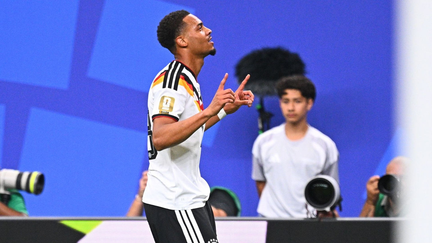 Felix Nmecha anota un golazo para abrir la cuenta de Alemania en contra de Curazao