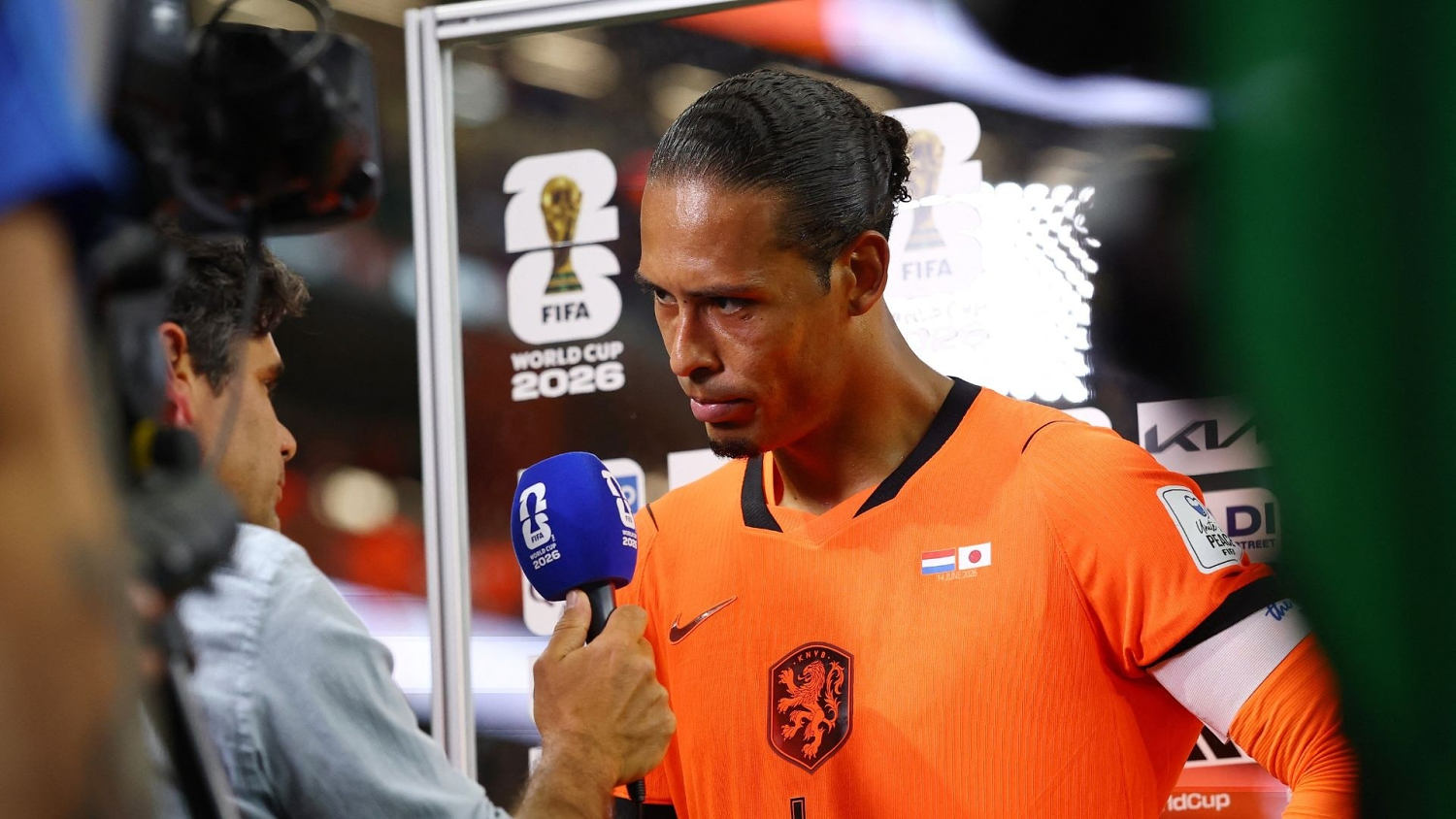 El capitán Virgil van Dijk se va inconforme tras el empate de Países Bajos y Japón