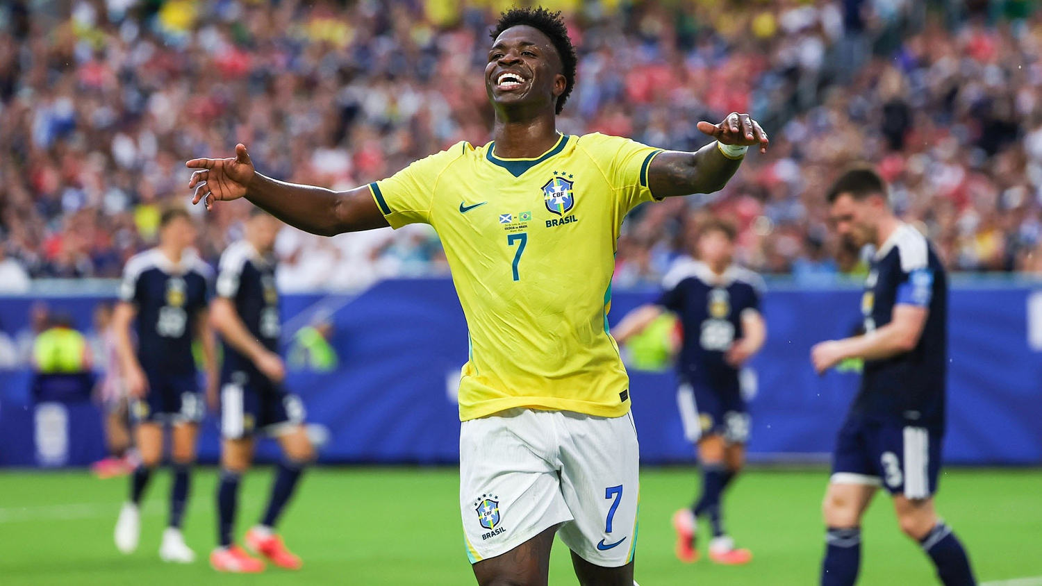Brasil golea a Escocia y México firma una fase de grupos histórica