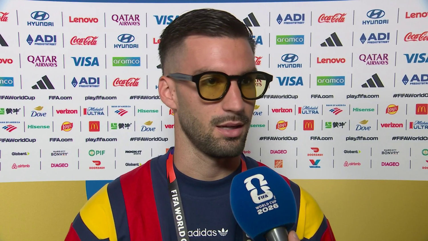 Álex Baena: "Hoy el fútbol es un poco secundario después de todo lo ocurrido en España"