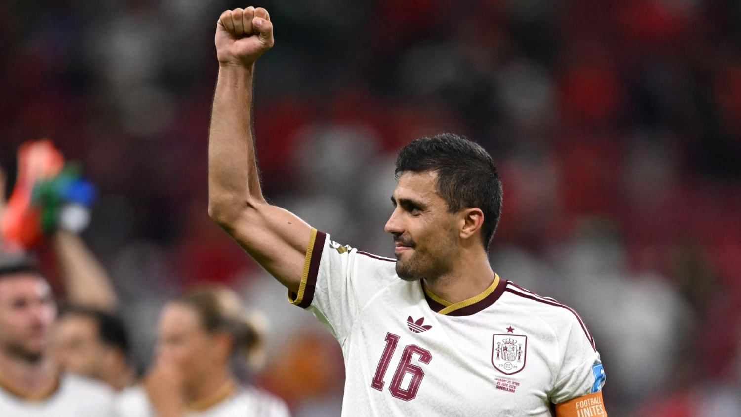 Pau Cubarsí, Luis de la Fuente, Fabián Ruiz y Agustín Canobbio tras el España vs Uruguay