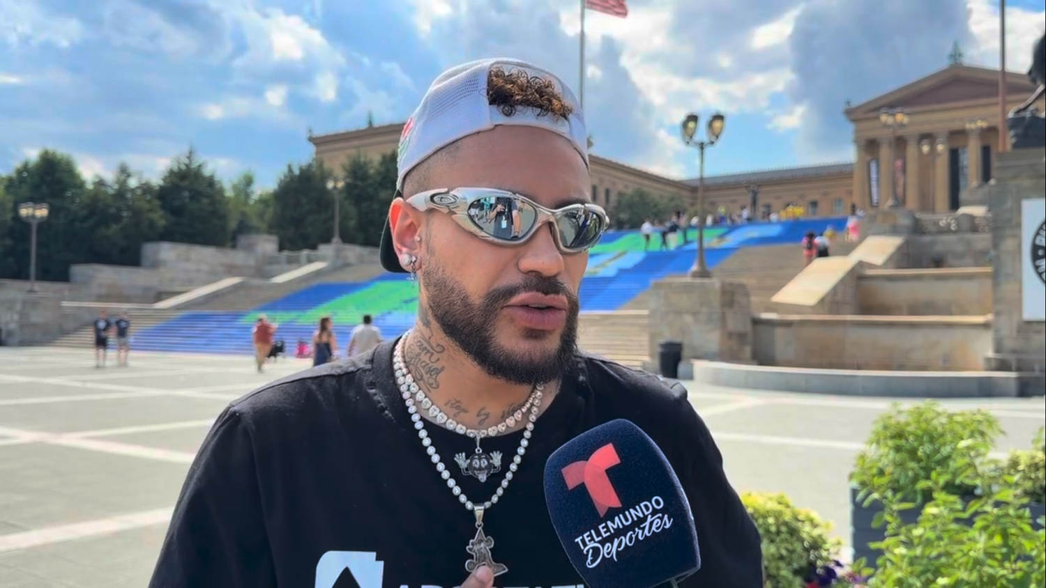 El doble de Neymar hace de las suyas en Filadelfia y los fans lo amaron