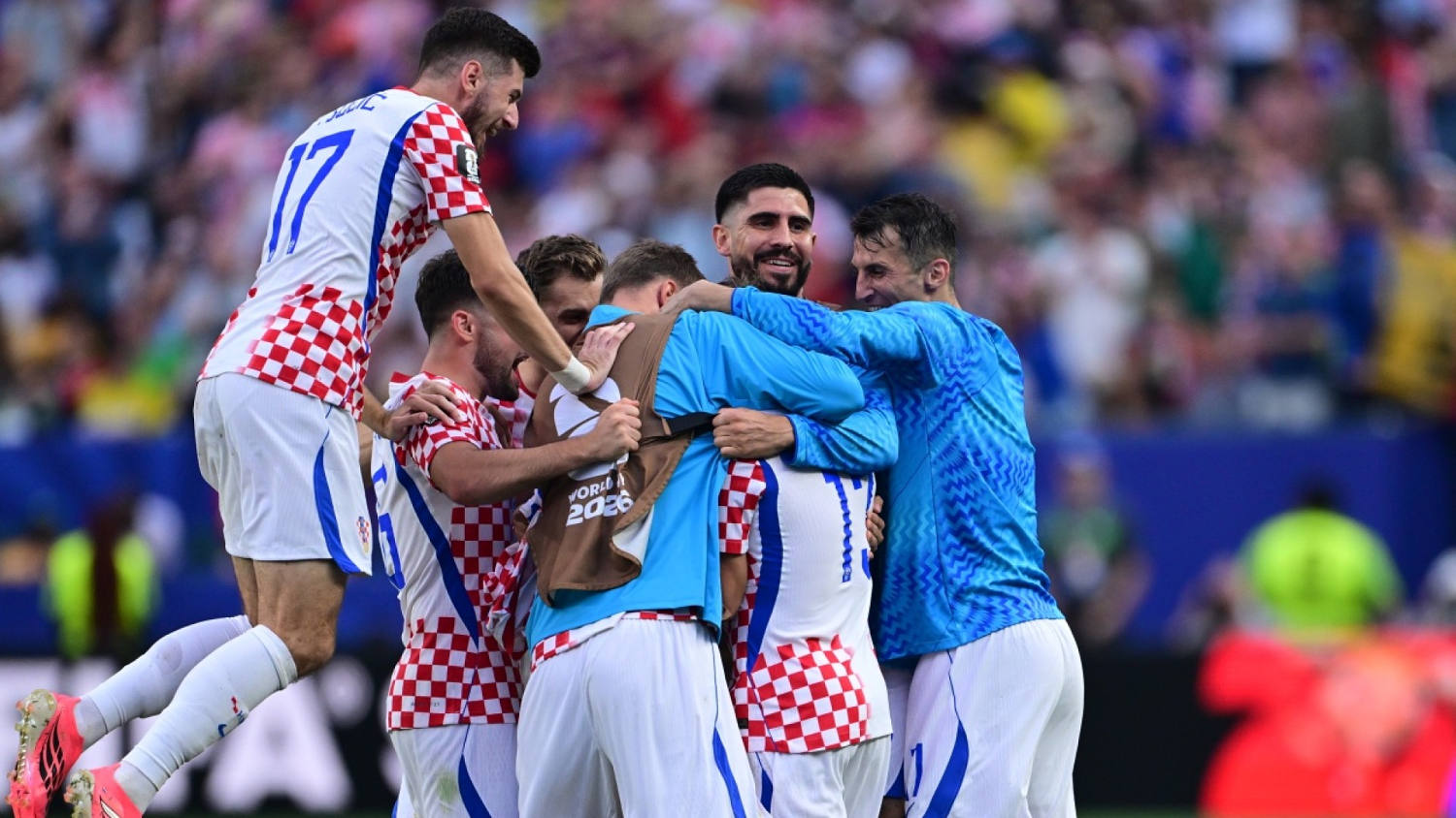 Croacia vence a Ghana con goles de Petar Sučić y Nikola Vlašić.