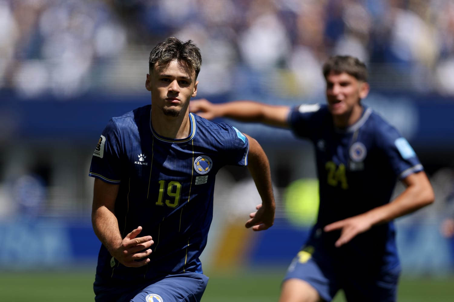 Kerim Alajbegovic da la ventaja a Bosnia y Herzegovina con un riflazo de pierna derecha