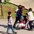 Kids teach friend how to ride his bike (without training wheels!)