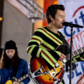 Harry Styles performs ‘Golden’ on TODAY