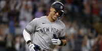 Aaron Judge breaks AL record with 62nd home run
