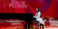Watch Chloe Flower perform ‘Christmas Tree’ live on TODAY