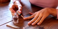 Ready in a snap, broken nail hack