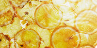 lemon slices under water
