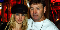 Britney Spears with her father Jamie Spears at Planet Hollywood, Las Vegas on Nov. 16, 2001.