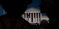 Image: The U.S. Supreme Court Overturns Roe V. Wade