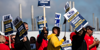 United Auto Workers (UAW) members on a picket line outside the Stellantis NV Toledo Assembly Complex in Toldeo, Ohio on Sept. 18, 2023. 