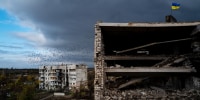  An apartment building in ruins in the recaptured village of Archangelske, Kherson Oblast, Ukraine in October 2022. 