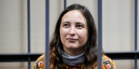 Sasha Skochilenko in court in St. Petersburg, Russia.