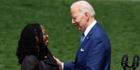  Ketanji Brown Jackson and Joe Biden.