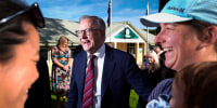 Australian Prime Minister visits Winthrop Primary School on May 1, 2025 in Perth.