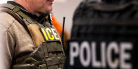 ICE Agents Carry Out Raid On Undocumented Immigrants In Chicago