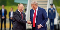 Image: U.S. President Trump And Russian  President Putin Meet On War In Ukraine At U.S. Air Base In Alaska