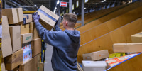DHL parcel center