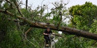 TOPSHOT-VIETNAM-TYPHOON-WEATHER