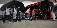 Hyundai workers arrive back in south Korea