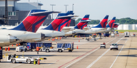 Georgia, Atlanta, Hartsfield-Jackson Atlanta International Airport, Delta Airlines, tarmac and aircraft service
