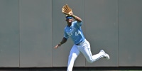 May 18, 2025; Kansas City, Missouri, USA;  Kansas City Royals center fielder Dairon Blanco (44) catches a fly ball in the first inning against the St. Louis Cardinals at Kauffman Stadium. Mandatory Credit: Peter Aiken-Imagn Images