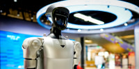  Unitree G1 humanoid robot.