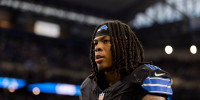 DETROIT, MICHIGAN - NOVEMBER 23: Jahmyr Gibbs #0 of the Detroit Lions looks on during the NFL 2025 game between New York Giants and Detroit Lions at Ford Field on November 23, 2025 in Detroit, Michigan. (Photo by Kara Durrette/Getty Images)
