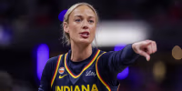 Phoenix Mercury v Indiana Fever