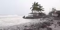 El huracán Polo amenaza a Baja California con peligrosas inundaciones y deslaves