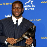 Reggie Bush to get his Heisman Trophy back after 14 years