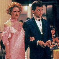 Studio Publicity Still from Pretty in Pink Molly Ringwald, Jon Cryer ? 1986 Paramount Pictures  All Rights Reserved   File Reference # 31700137THA  For Editorial Use Only